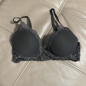 NWOT Natori Feathers Contour Plunge Bra 34C Dark Gray
